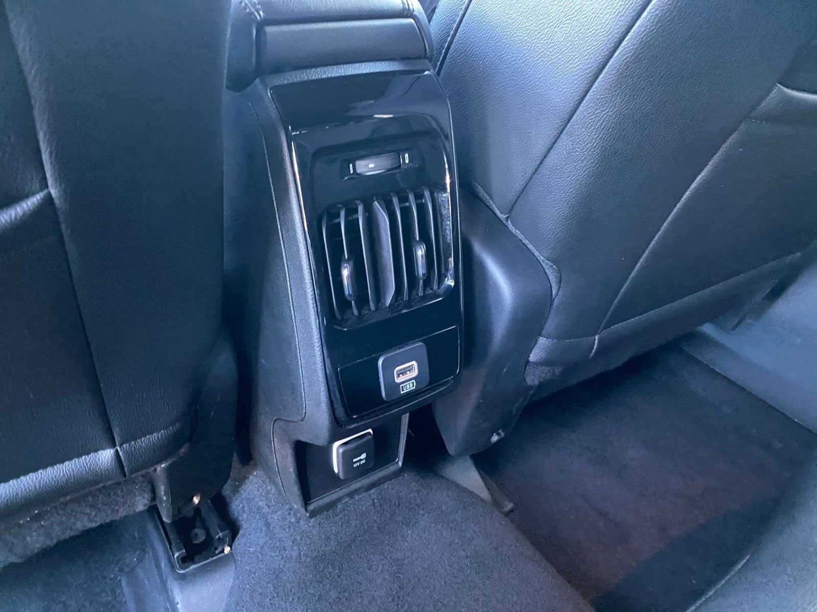 Used 2025 Jeep Compass Limited AWD/4WD image 23