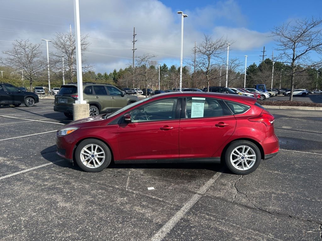 Used 2015 Ford Focus SE w/ SE Cold Weather Package image 2