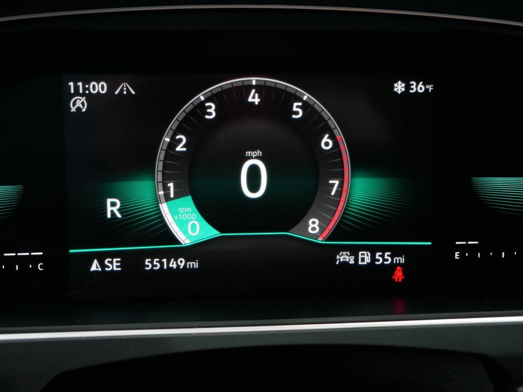 Used 2023 Volkswagen Tiguan SE R-Line image 26