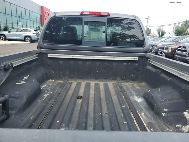 Used 2016 Nissan Frontier SV w/ SV Value Truck Package AWD/4WD image 9
