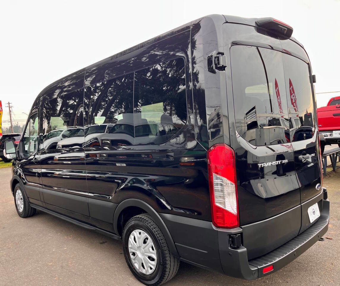 Used 2023 Ford Transit 350 XLT image 5
