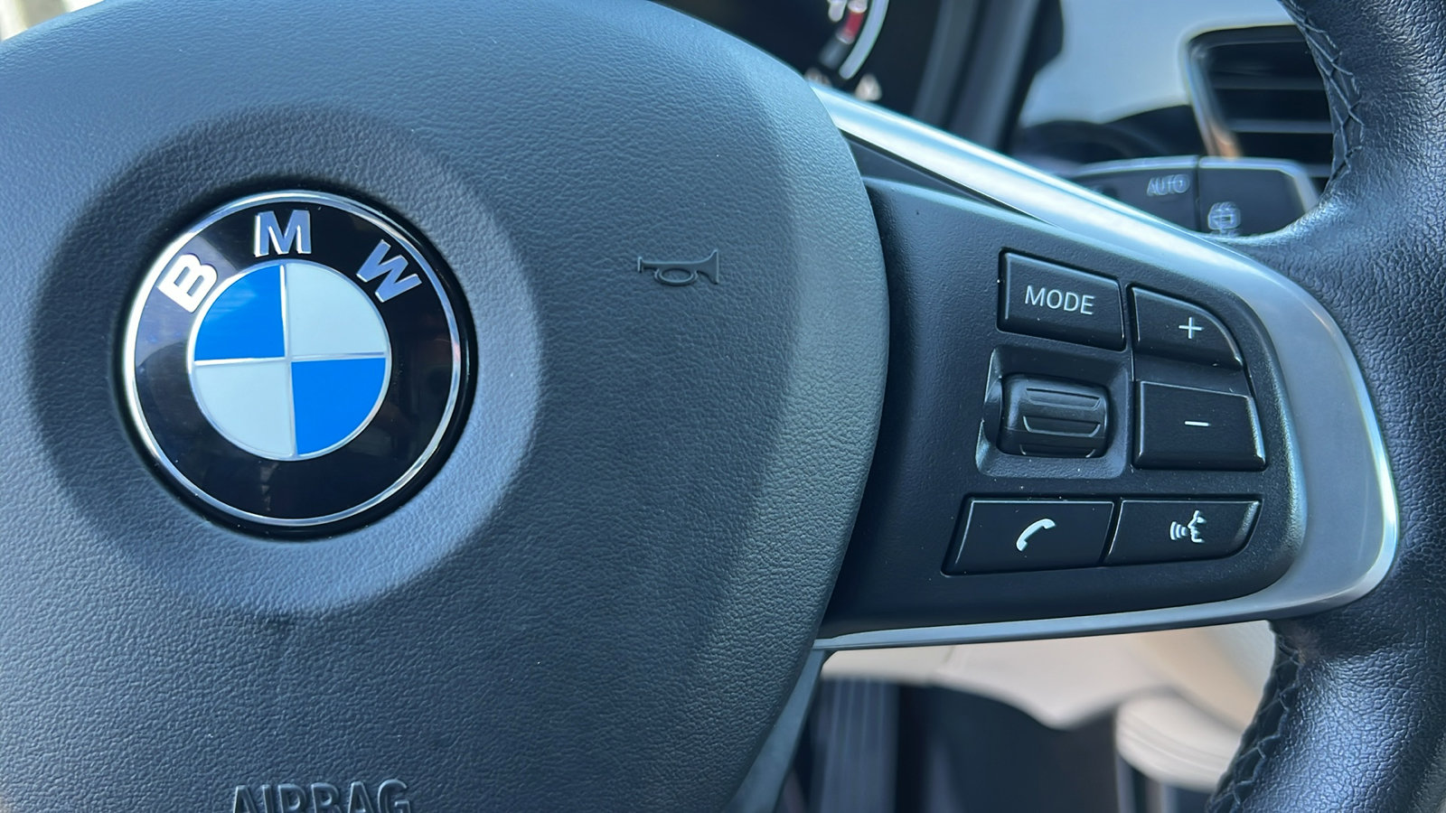 Used 2020 BMW X1 xDrive28i w/ Convenience Package AWD/4WD image 25