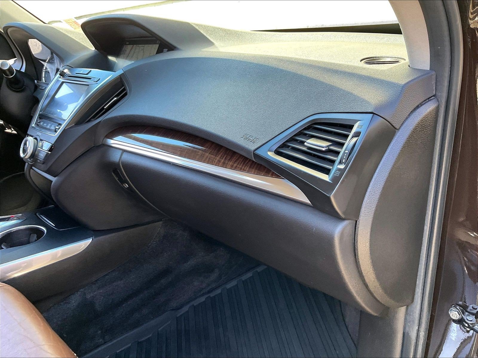 Used 2018 Acura MDX w/ Technology Package AWD/4WD image 16