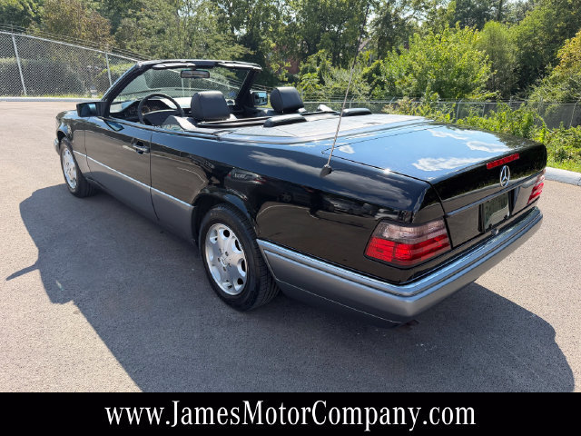 Used 1995 Mercedes-Benz E 320 Convertible image 12