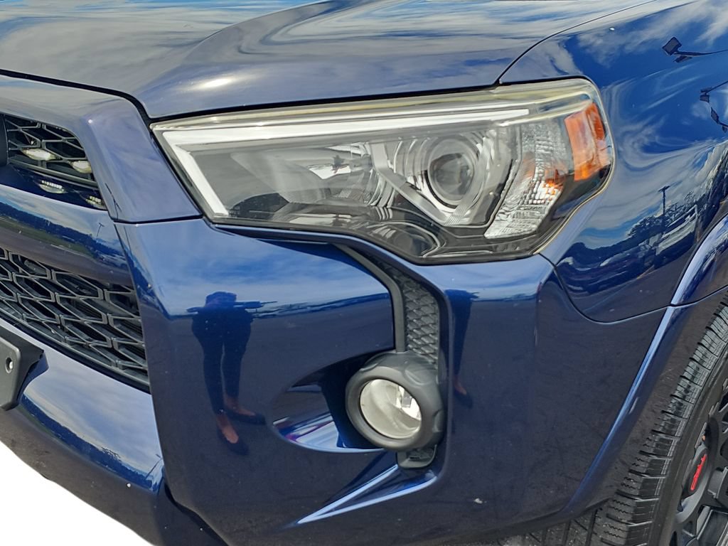 Used 2019 Toyota 4Runner SR5 AWD/4WD image 31