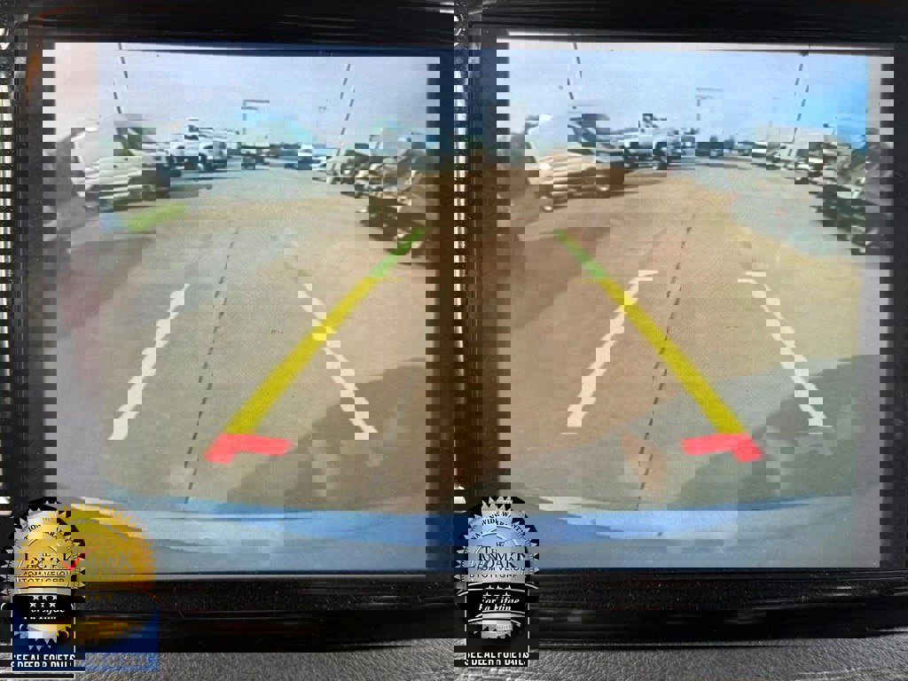 Used 2026 Chrysler Pacifica Select image 12