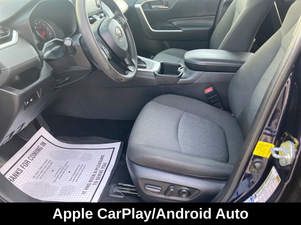 Used 2022 Toyota RAV4 XLE image 11