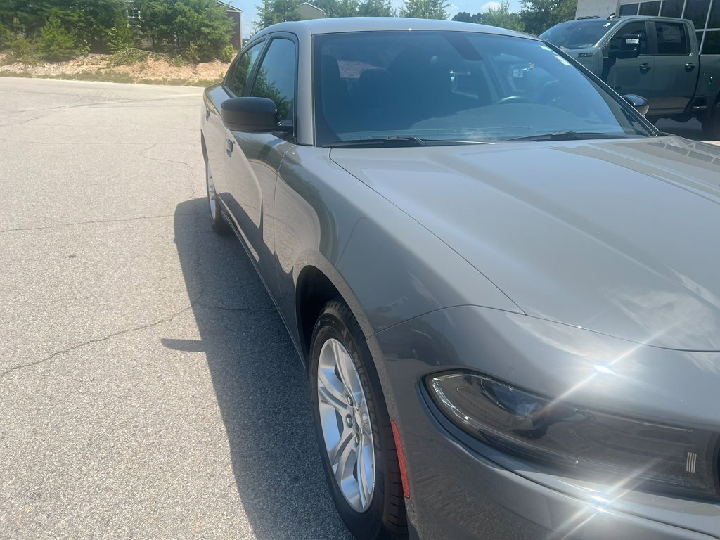 Used 2023 Dodge Charger SXT image 4