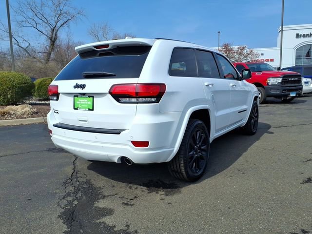 Certified 2018 Jeep Grand Cherokee Altitude image 3