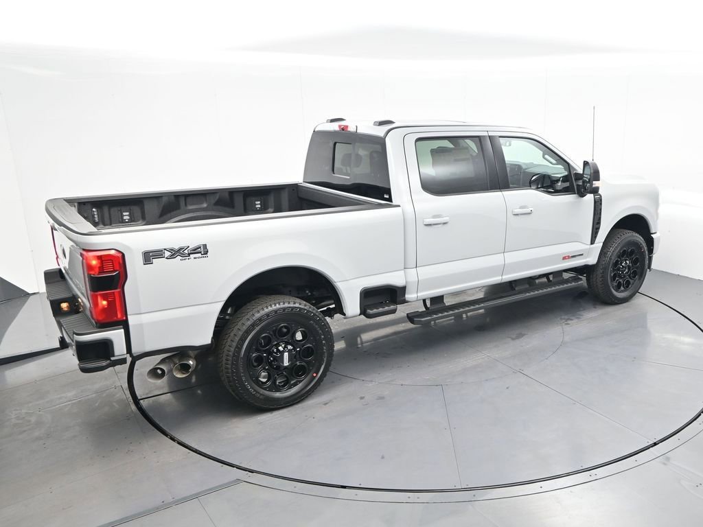 New 2026 Ford F250 Lariat w/ Black Appearance Package image 27