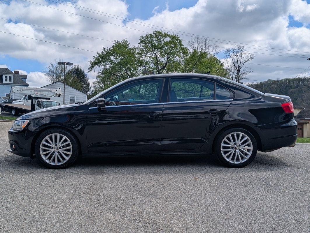 Used 2013 Volkswagen Jetta SEL FWD image 11