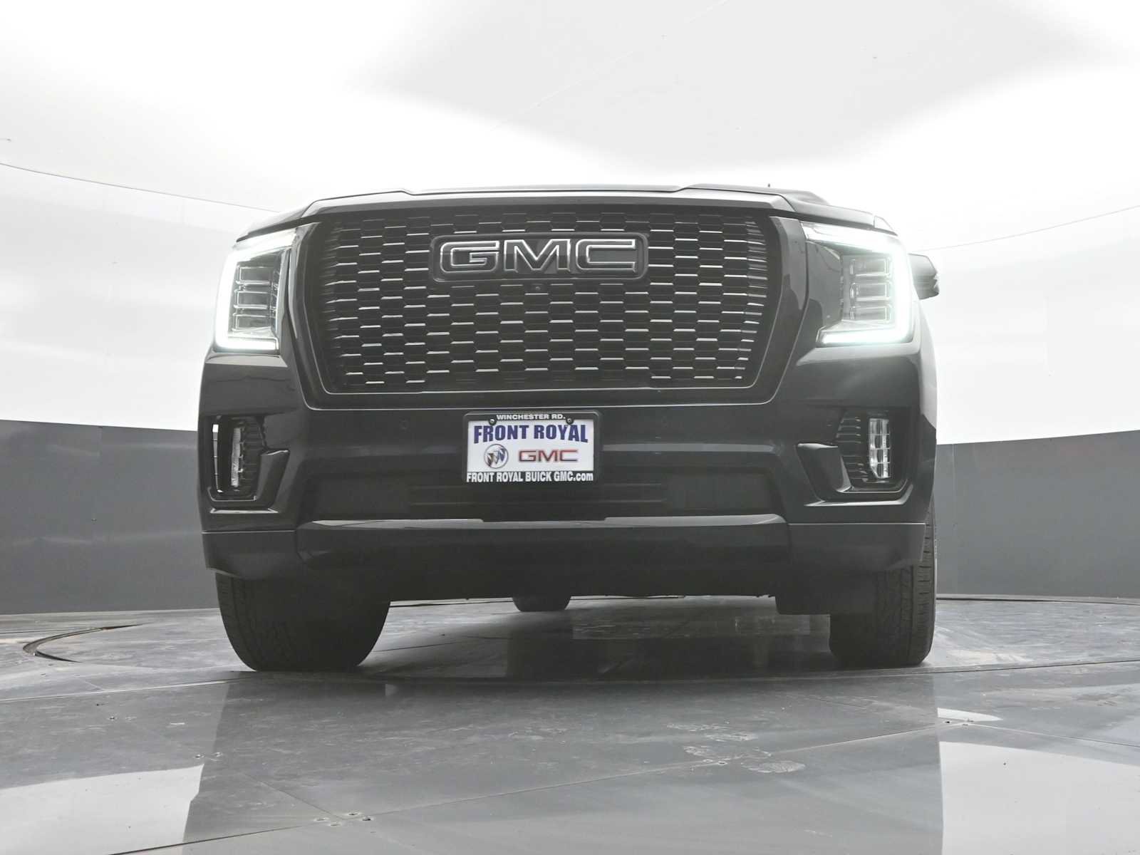 Used 2024 GMC Yukon XL SLT w/ SLT Luxury Package AWD/4WD image 48