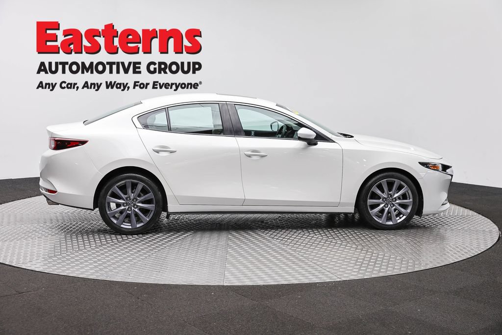 Used 2023 MAZDA MAZDA3 s FWD image 5