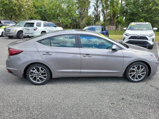 Used 2020 Hyundai Elantra Limited w/ Ultimate Package 03 FWD image 9