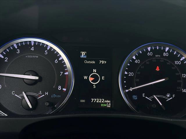 Used 2019 Toyota Highlander SE w/ Phone Cable & Charge Package image 12