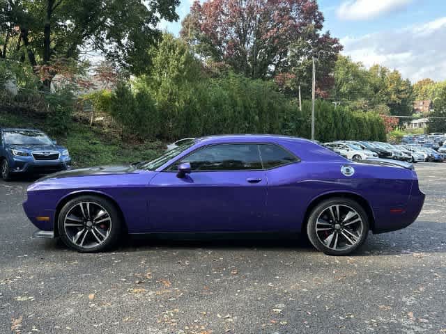 Used 2014 Dodge Challenger SRT8 Core RWD image 2