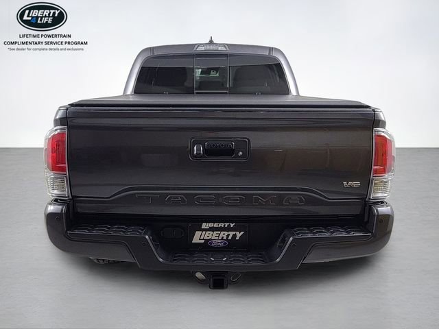 Used 2022 Toyota Tacoma TRD Sport w/ Technology Package image 4