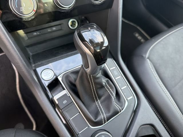 Used 2023 Volkswagen Taos SE w/ Panoramic Sunroof Package image 21