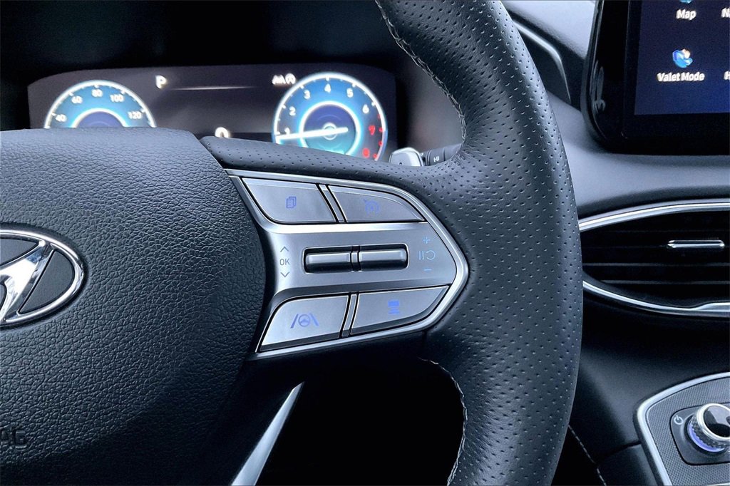Used 2022 Hyundai Santa Fe Calligraphy image 11