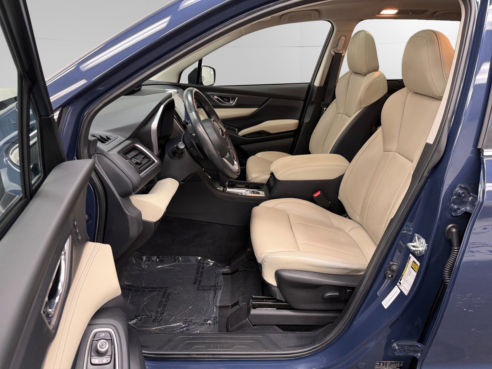 Used 2023 Subaru Ascent Limited w/ Technology Package AWD/4WD image 9