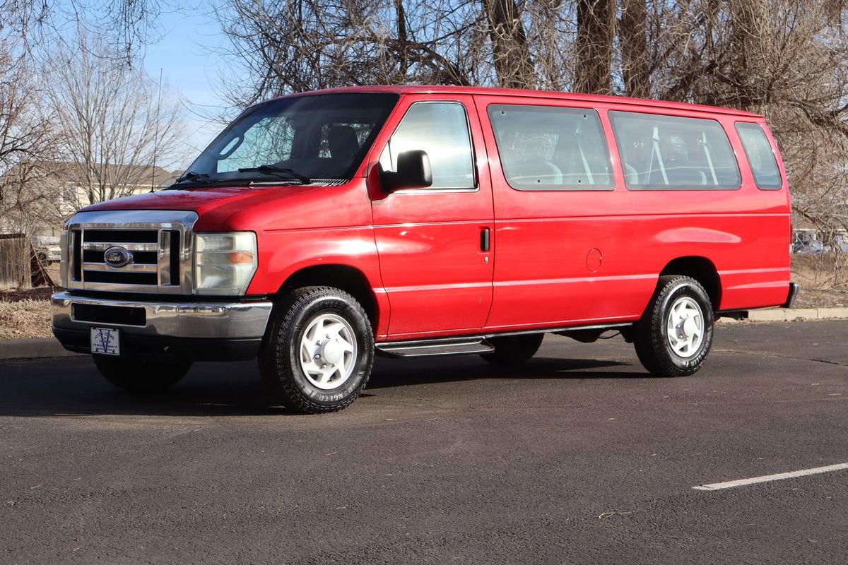 Used 2009 Ford E-350 and Econoline 350 XLT image 11