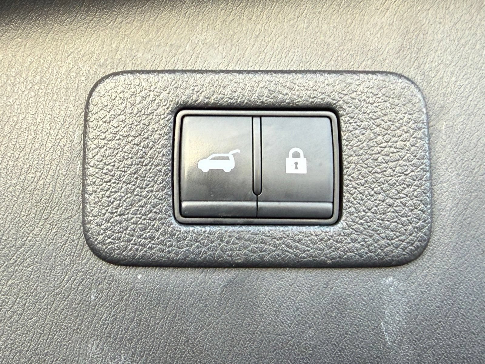 Used 2024 Nissan Armada SL w/ Cargo Package AWD/4WD image 42