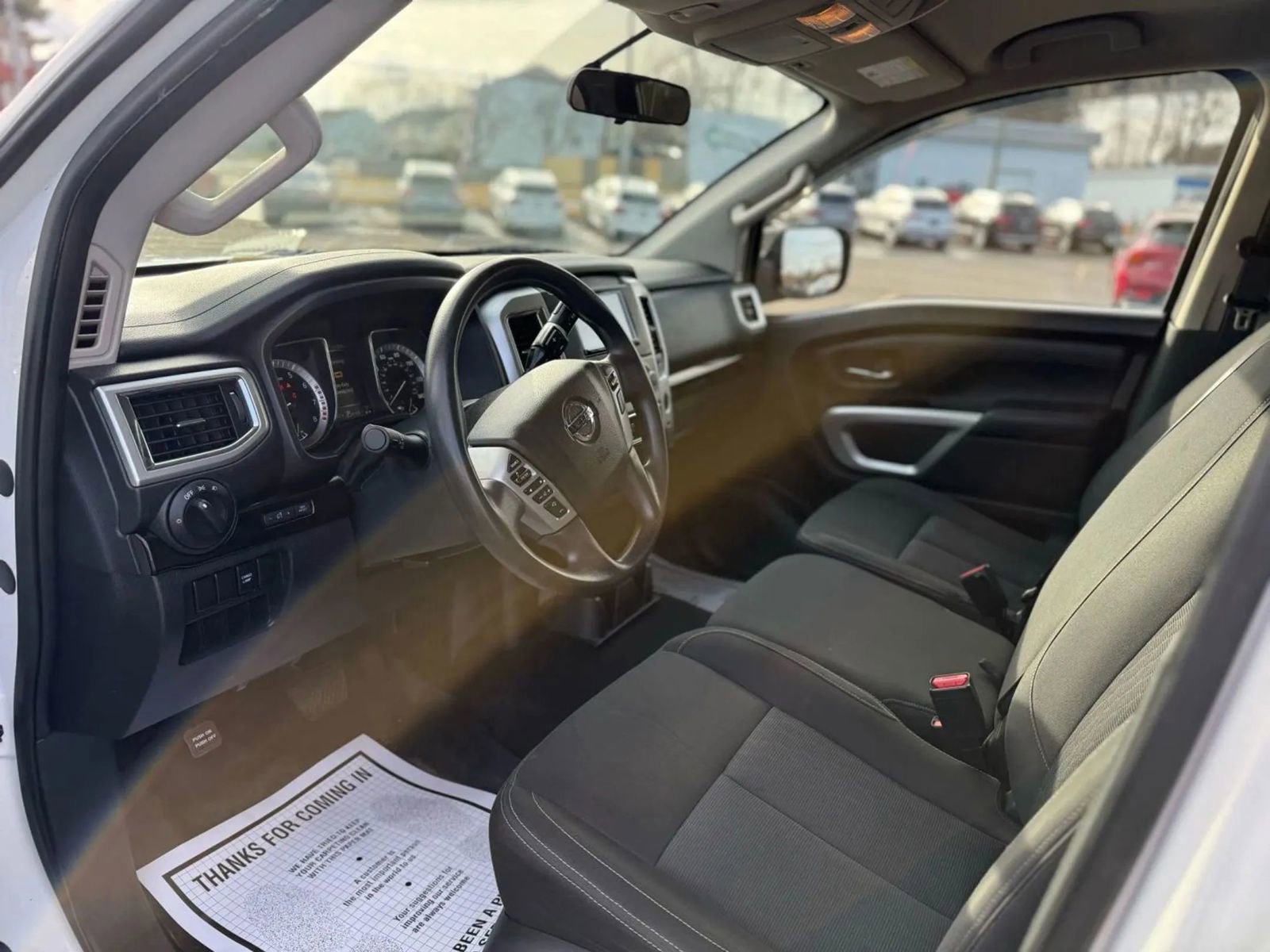 Used 2018 Nissan Titan SV AWD/4WD image 12