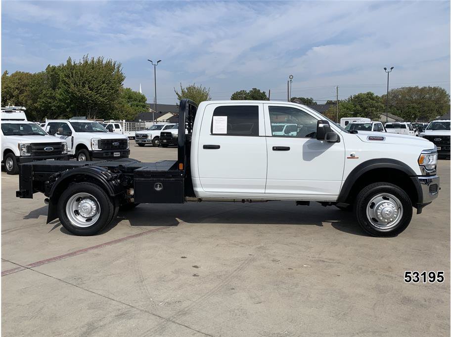 Used 2024 RAM 5500 Tradesman w/ Chrome Appearance Group AWD/4WD image 5