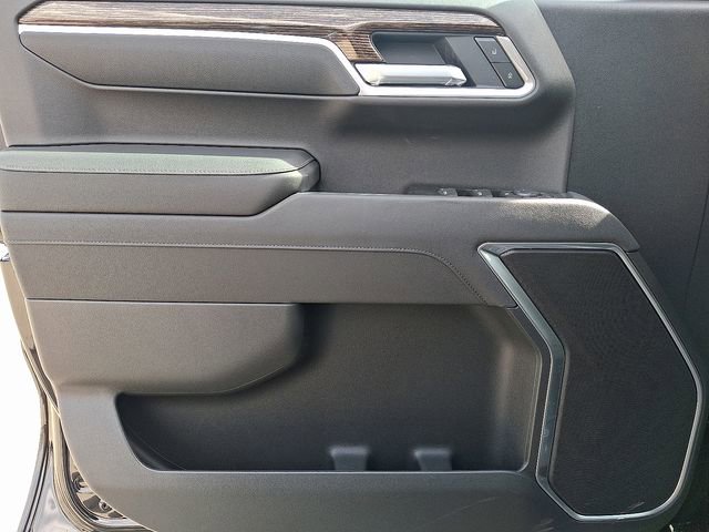 New 2026 GMC Sierra 1500 SLE image 13