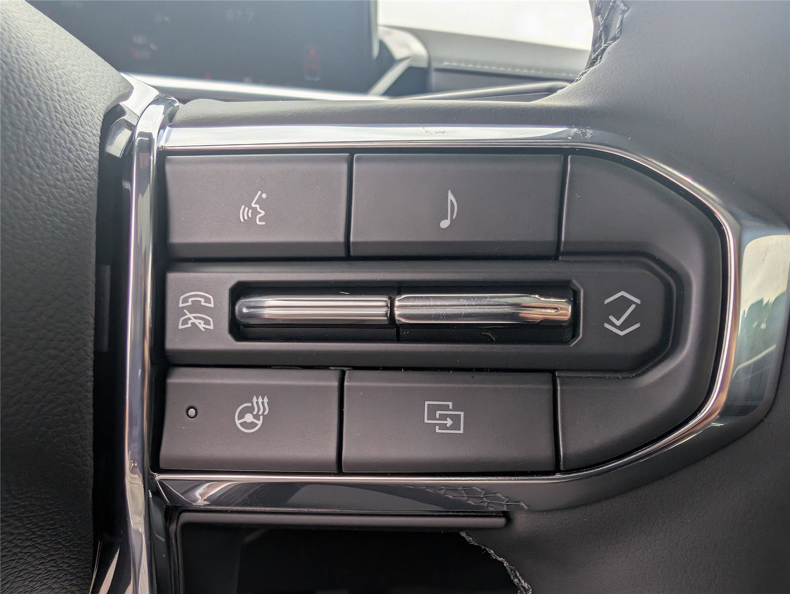 New 2025 GMC Sierra EV Denali image 23