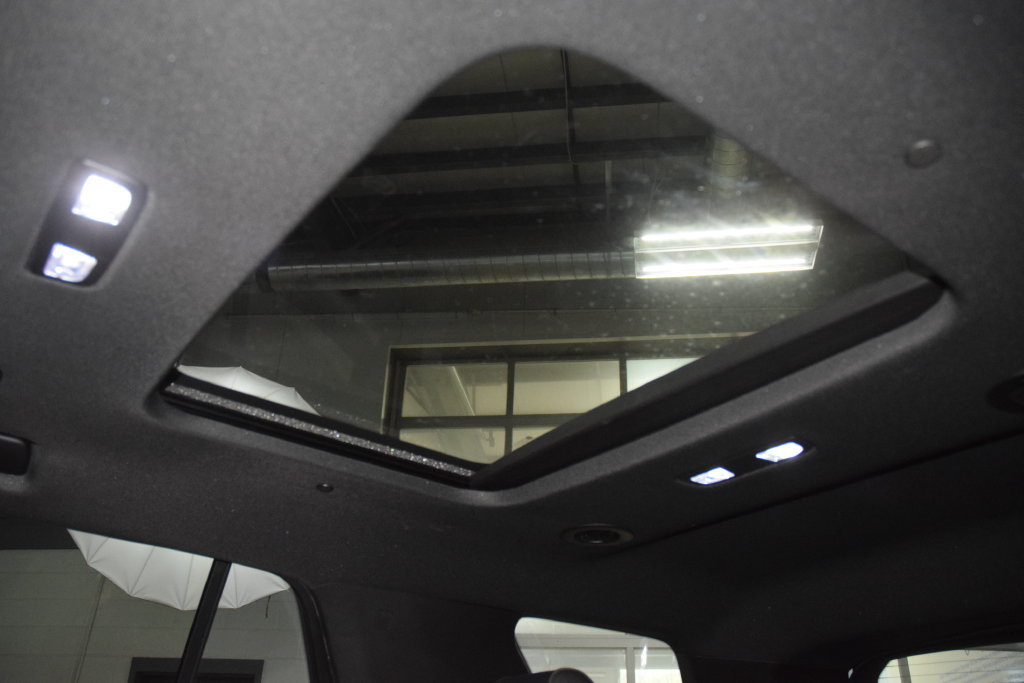 Used 2023 Chevrolet Traverse RS w/ LPO, Floor Liner Package AWD/4WD image 48