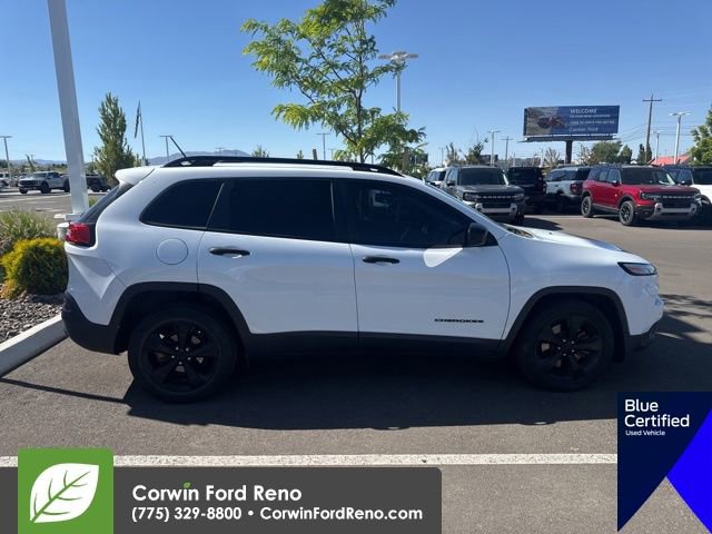 Used 2017 Jeep Cherokee Sport FWD image 10