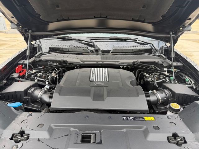 New 2026 Land Rover Defender 130 V8 AWD/4WD image 19