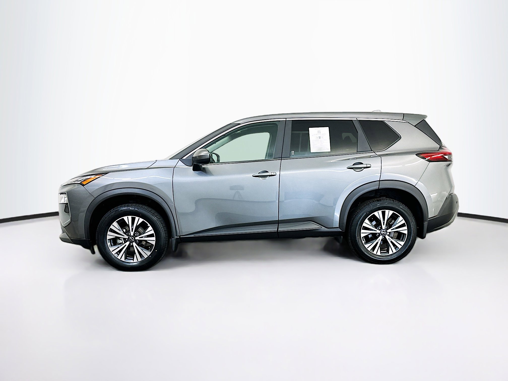 Used 2023 Nissan Rogue SV AWD/4WD image 4