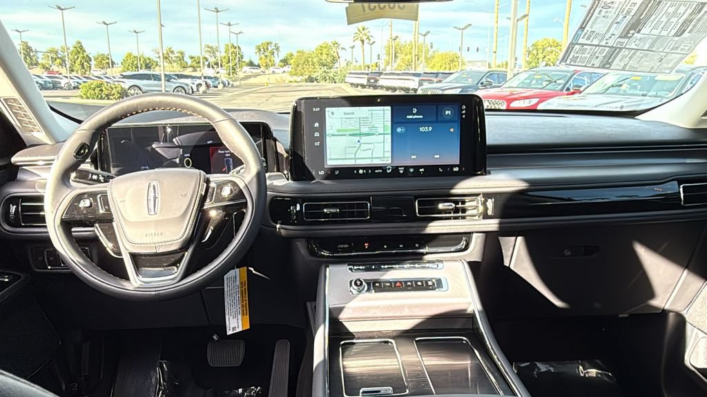 New 2025 Lincoln Aviator AWD w/ Equipment Group 101A image 4