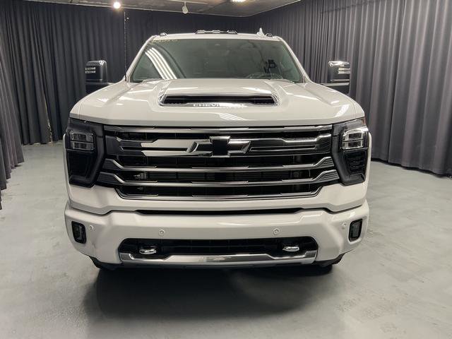 New 2026 Chevrolet Silverado 3500 High Country w/ High Country Premium Package image 9