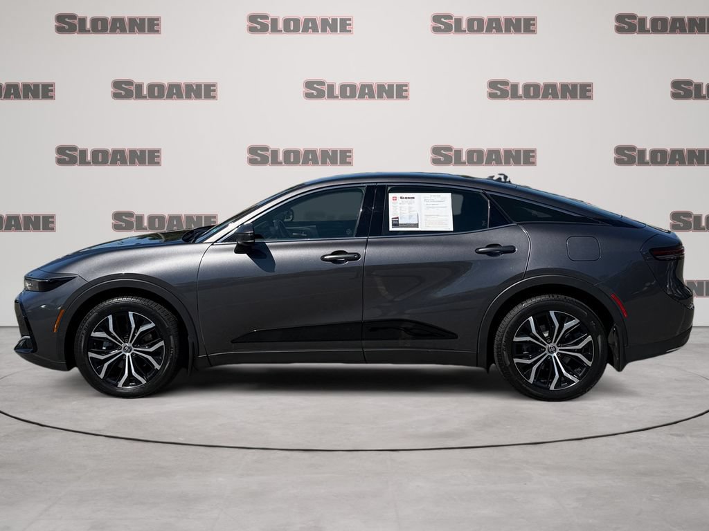 Used 2023 Toyota Crown AWD/4WD image 2