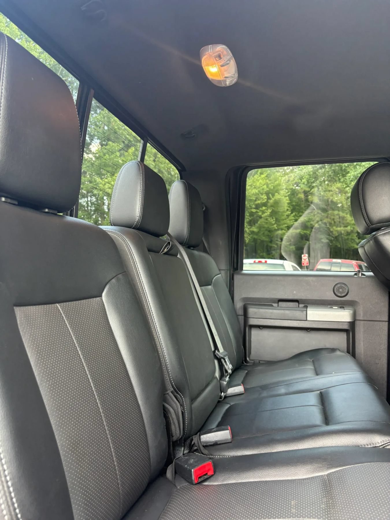 Used 2015 Ford F250 Lariat w/ Lariat Chrome Package AWD/4WD image 31