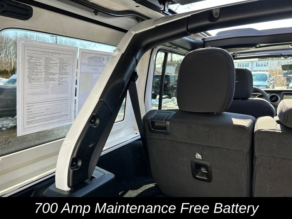 Used 2023 Jeep Wrangler Unlimited w/ Sun & Screen Package image 28