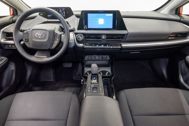 Used 2025 Toyota Prius LE FWD image 22
