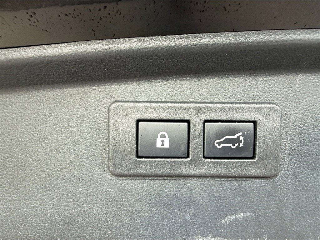 Used 2024 Subaru Outback Premium image 30