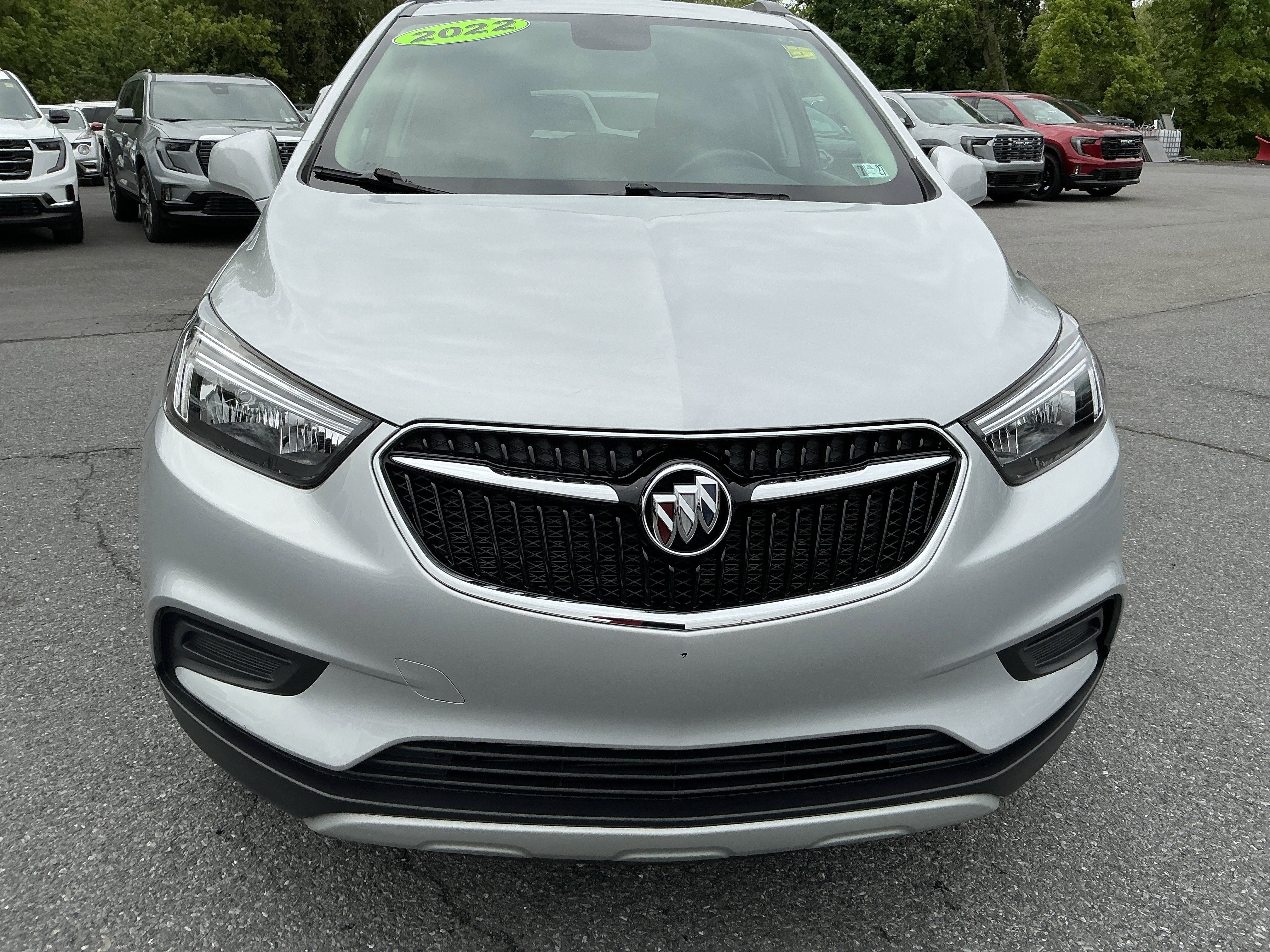 Used 2022 Buick Encore Preferred AWD/4WD image 8