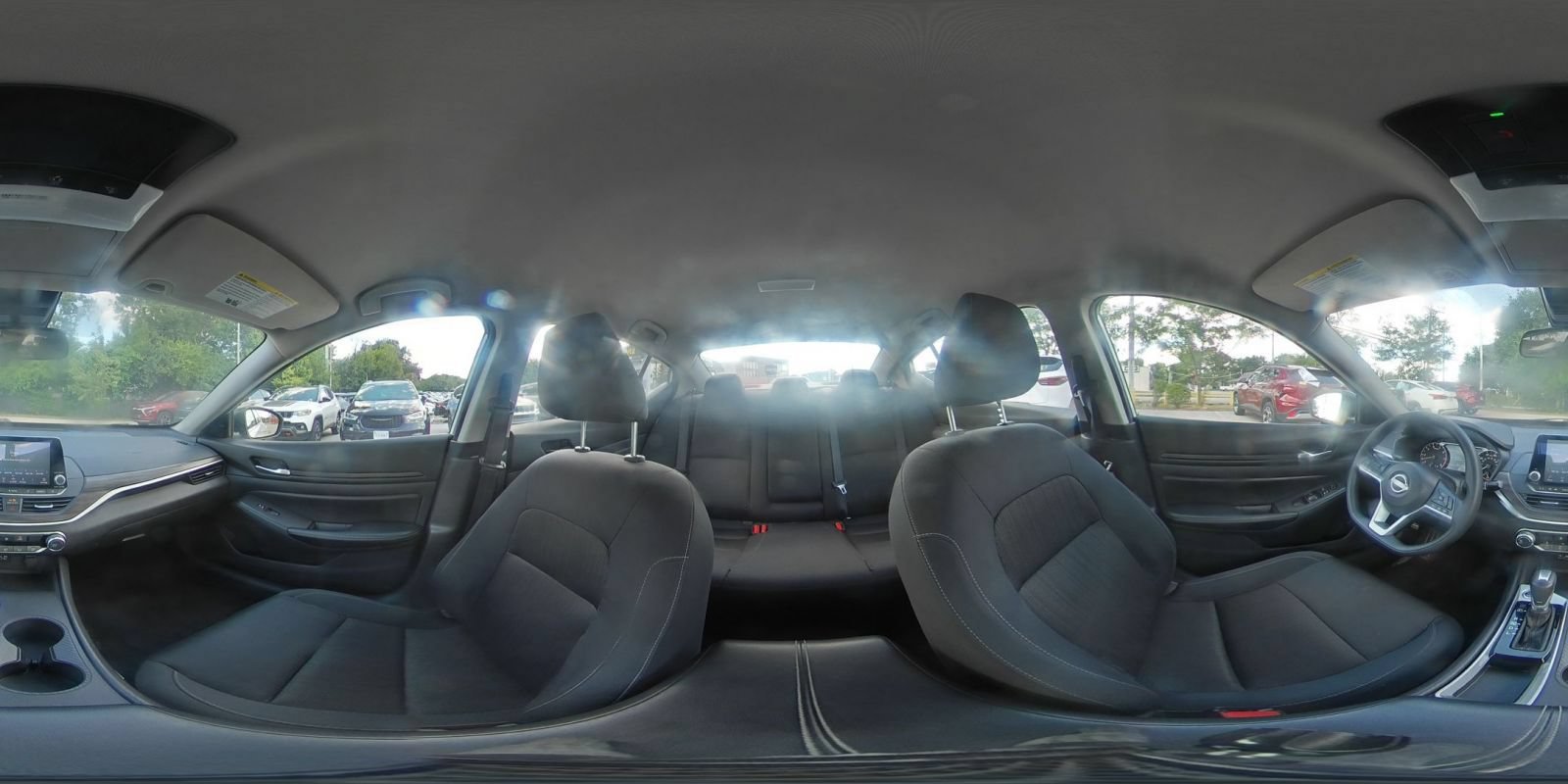 Used 2025 Nissan Altima 2.5 SV FWD image 40