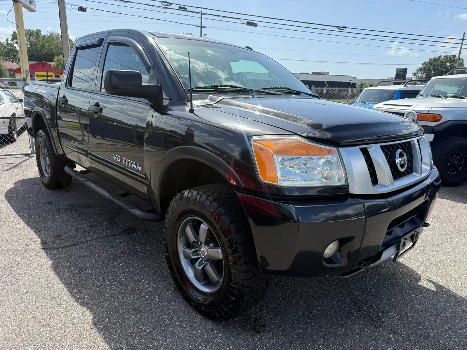 Used 2014 Nissan Titan PRO-4X AWD/4WD image 3