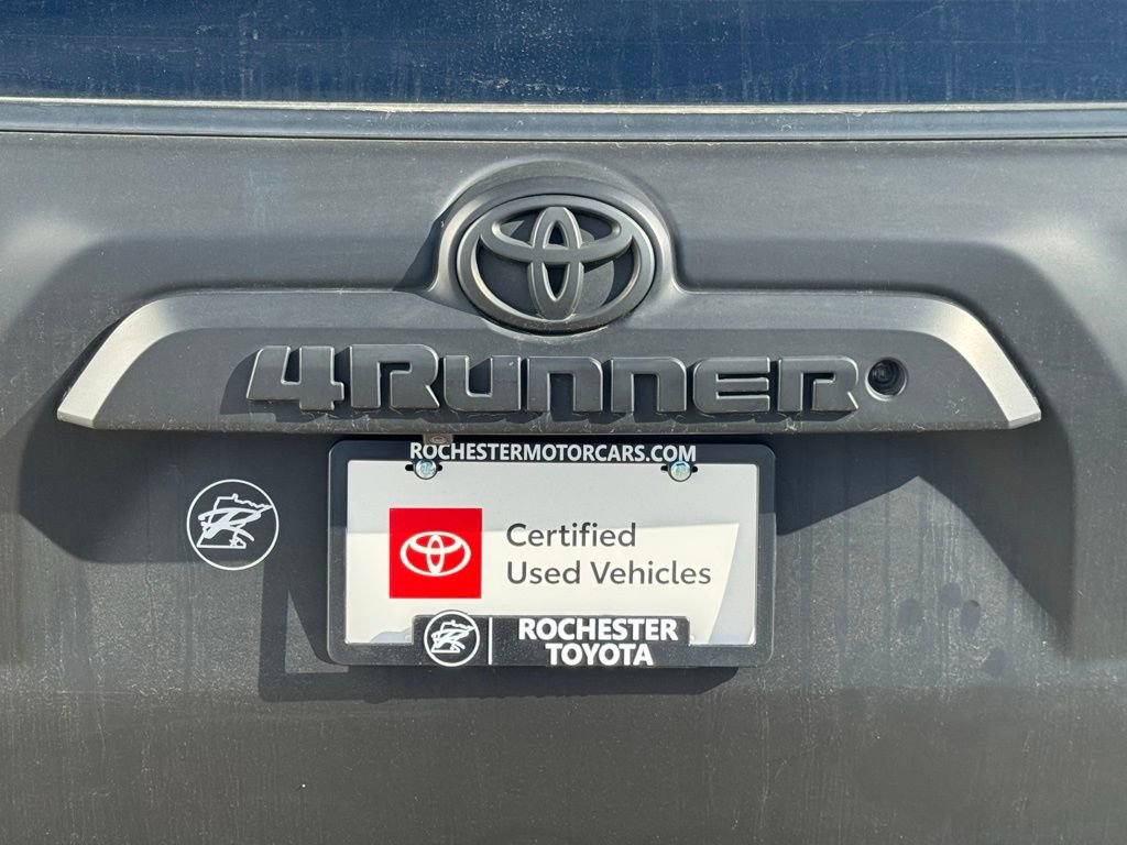 Certified 2020 Toyota 4Runner SR5 AWD/4WD image 44