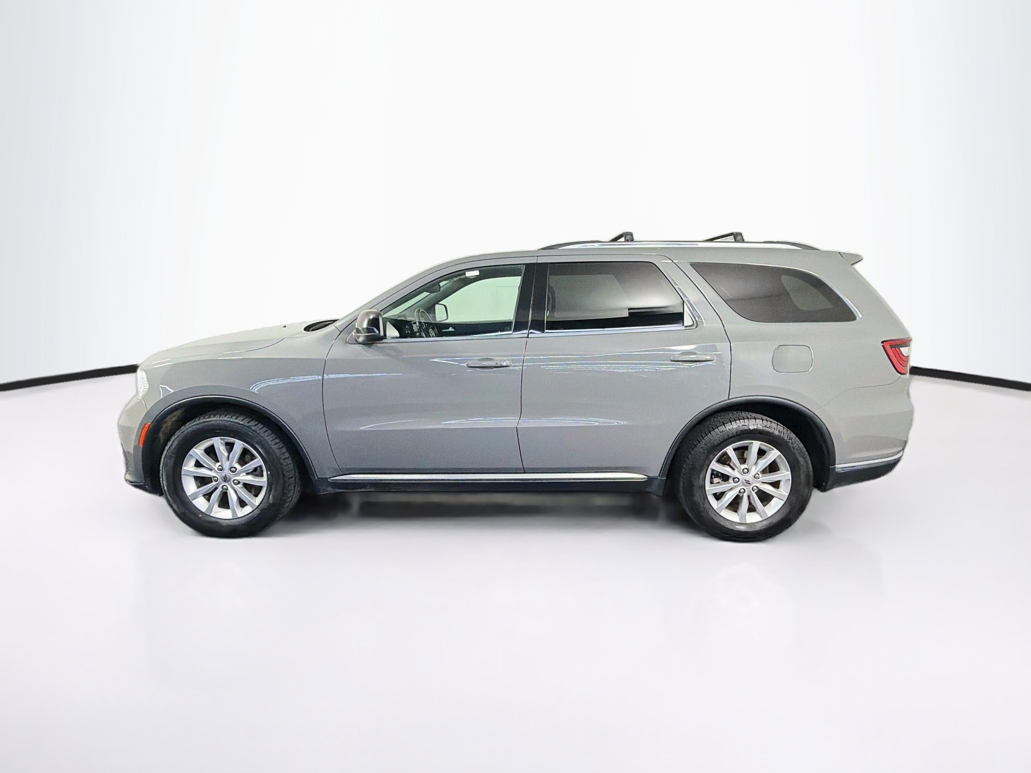 Used 2023 Dodge Durango SXT RWD image 4