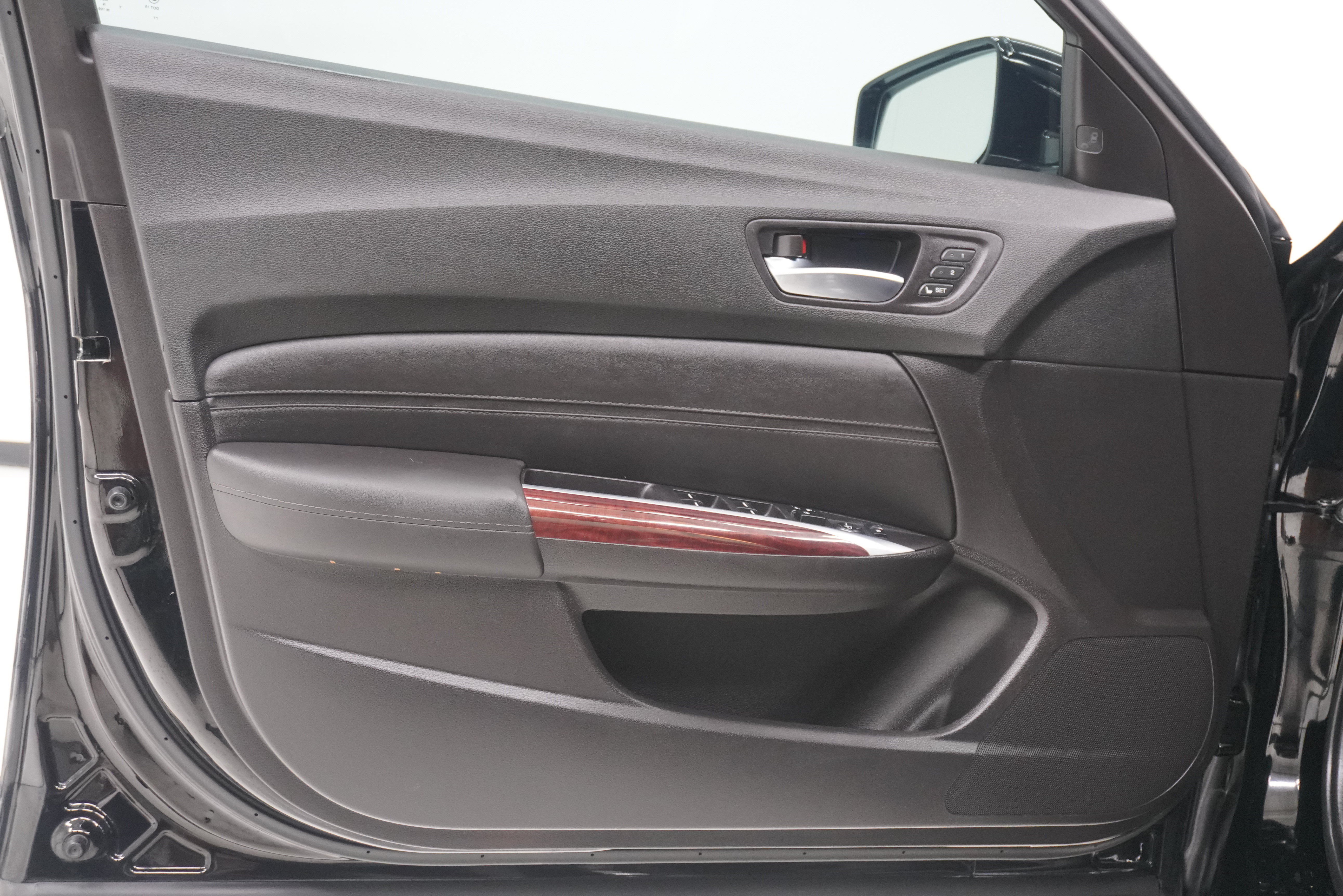 Used 2015 Acura TLX w/ Advance Package FWD image 13