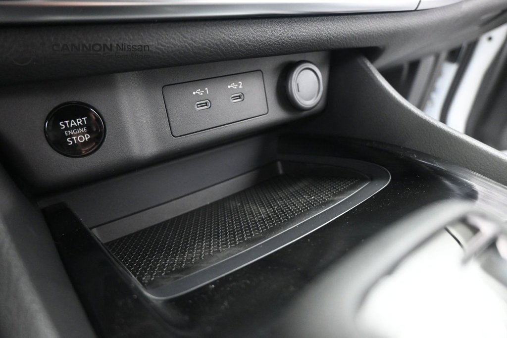 New 2026 Nissan Rogue Dark Armor AWD/4WD image 13