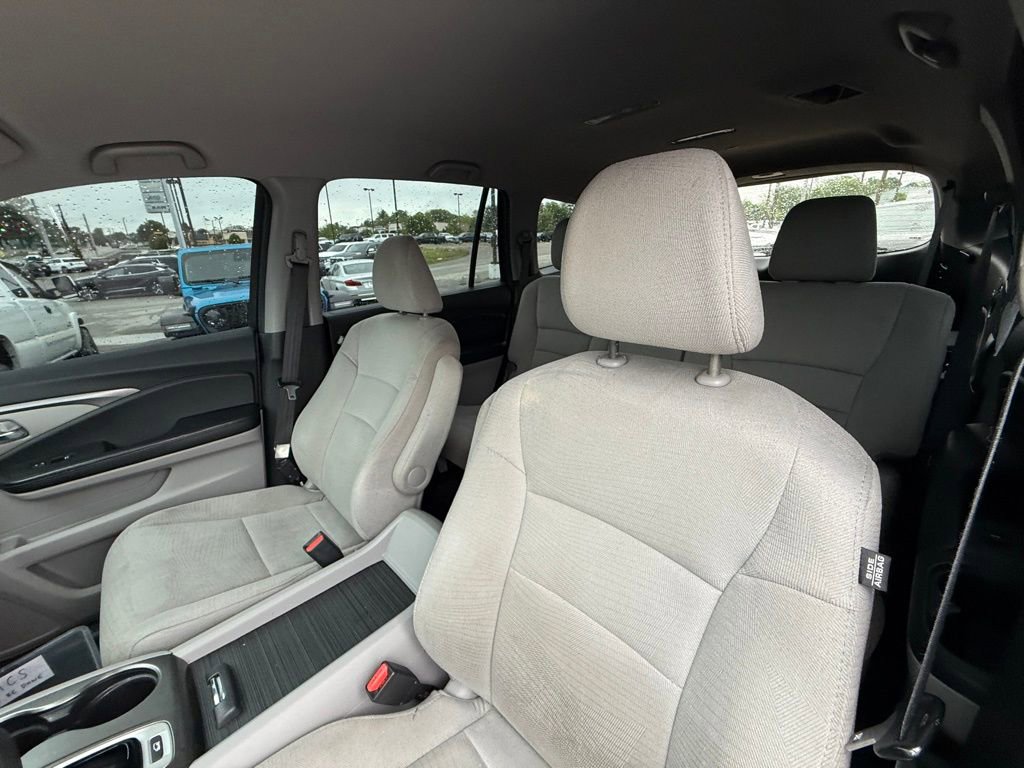 Used 2017 Honda Pilot EX image 13