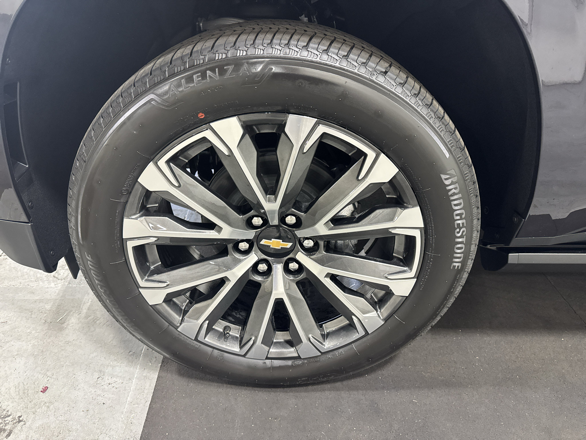 New 2027 Chevrolet Suburban High Country AWD/4WD image 9
